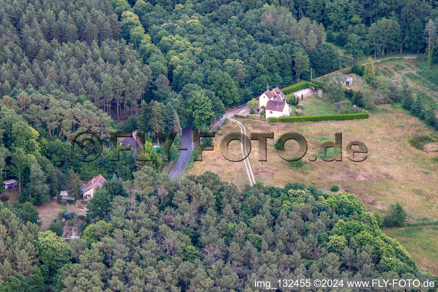 The Eye Qui Couvé in Dollon in the state Sarthe, France