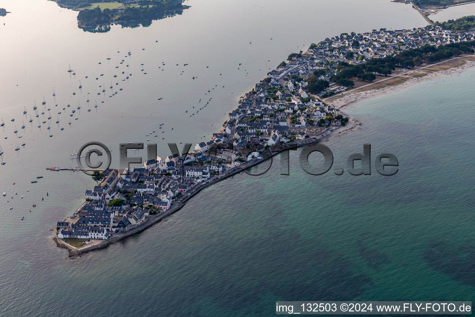 Oblique view of Île-Tudy in the state Finistere, France