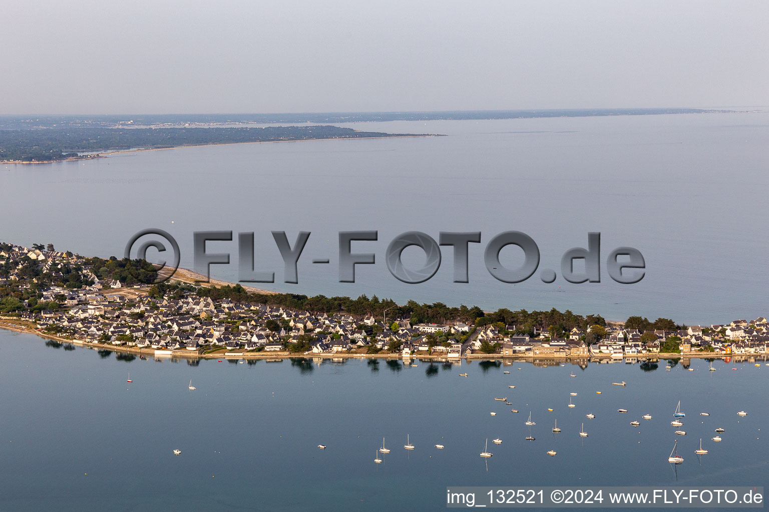 Île-Tudy in the state Finistere, France out of the air