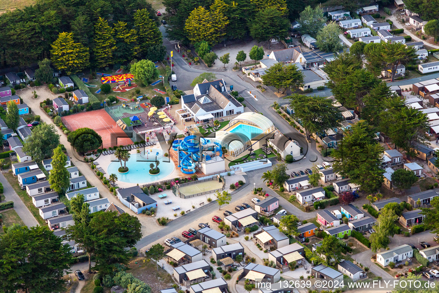 Aerial photograpy of Campings Anwb, Yelloh village Camping La Plage in the district Penmarc'h-Kerity in Penmarch in the state Finistere, France