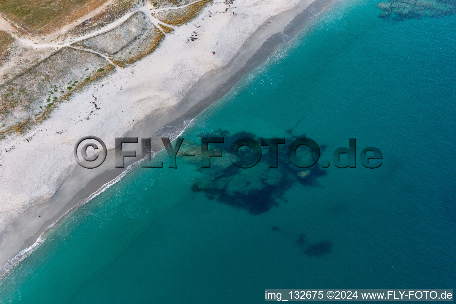 Oblique view of Kersauz Beach in Treffiagat in the state Finistere, France