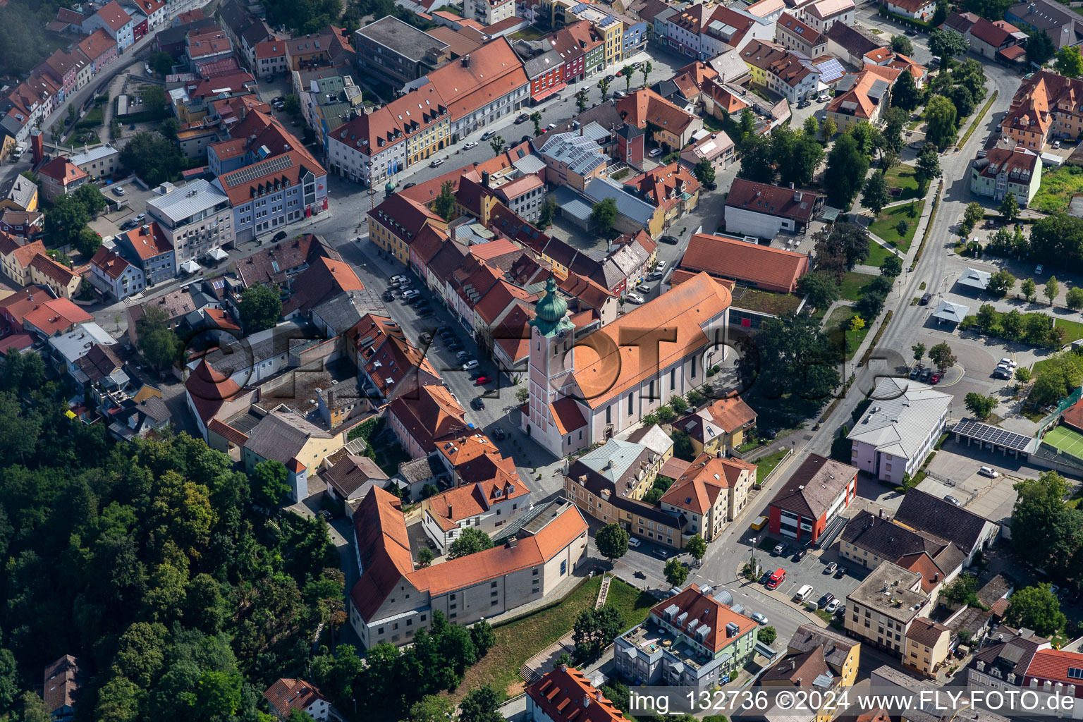 Aerial view of Upper Town Square with the Parish Church of the Assumption of Mary in the district Zanklau in Landau an der Isar in the state Bavaria, Germany