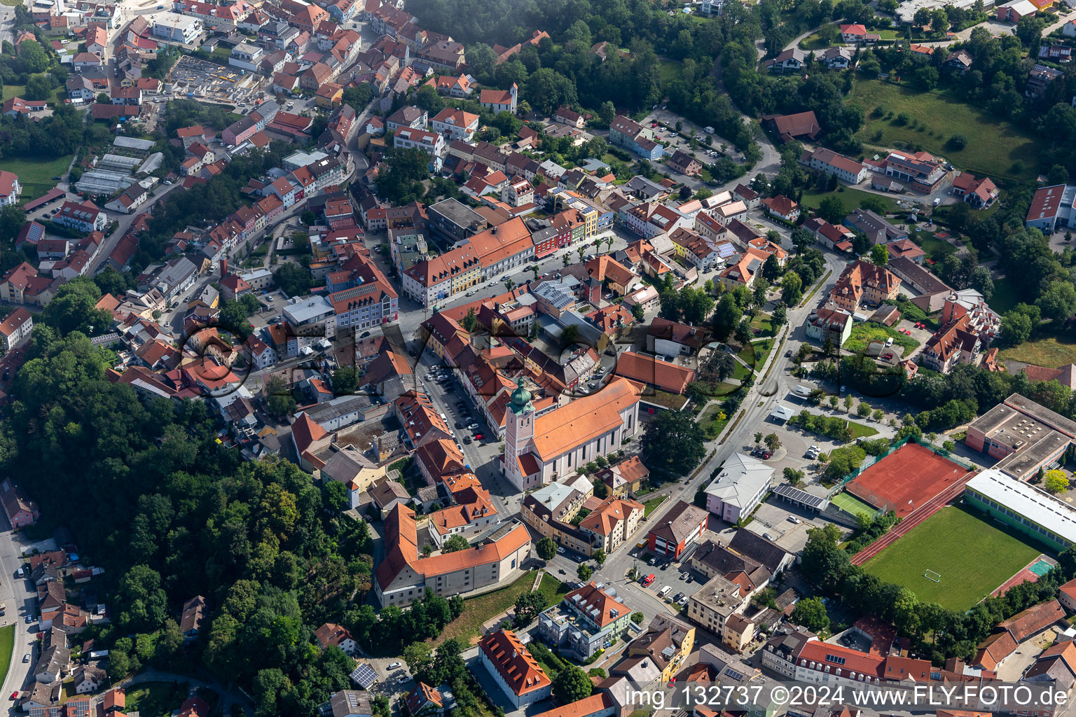 Aerial photograpy of Upper Town Square with the Parish Church of the Assumption of Mary in the district Zanklau in Landau an der Isar in the state Bavaria, Germany