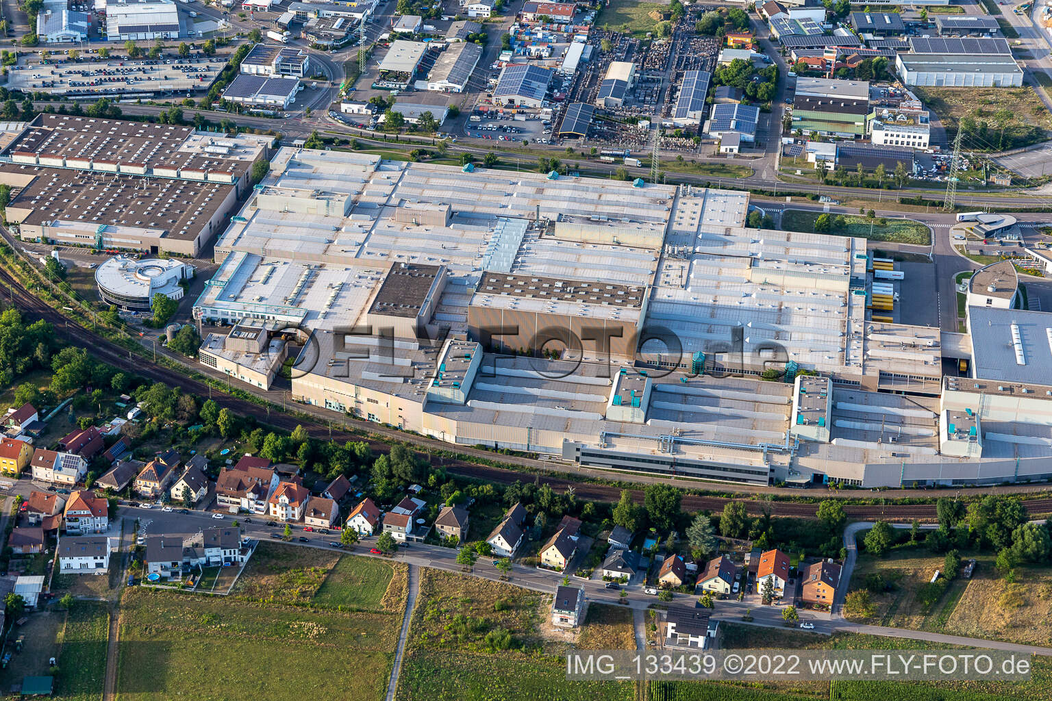 Oblique view of SEW-EURODRIVE GmbH & Co KG – manufacturing plant and SCC mechanics/mechatronics in the district Graben in Graben-Neudorf in the state Baden-Wuerttemberg, Germany