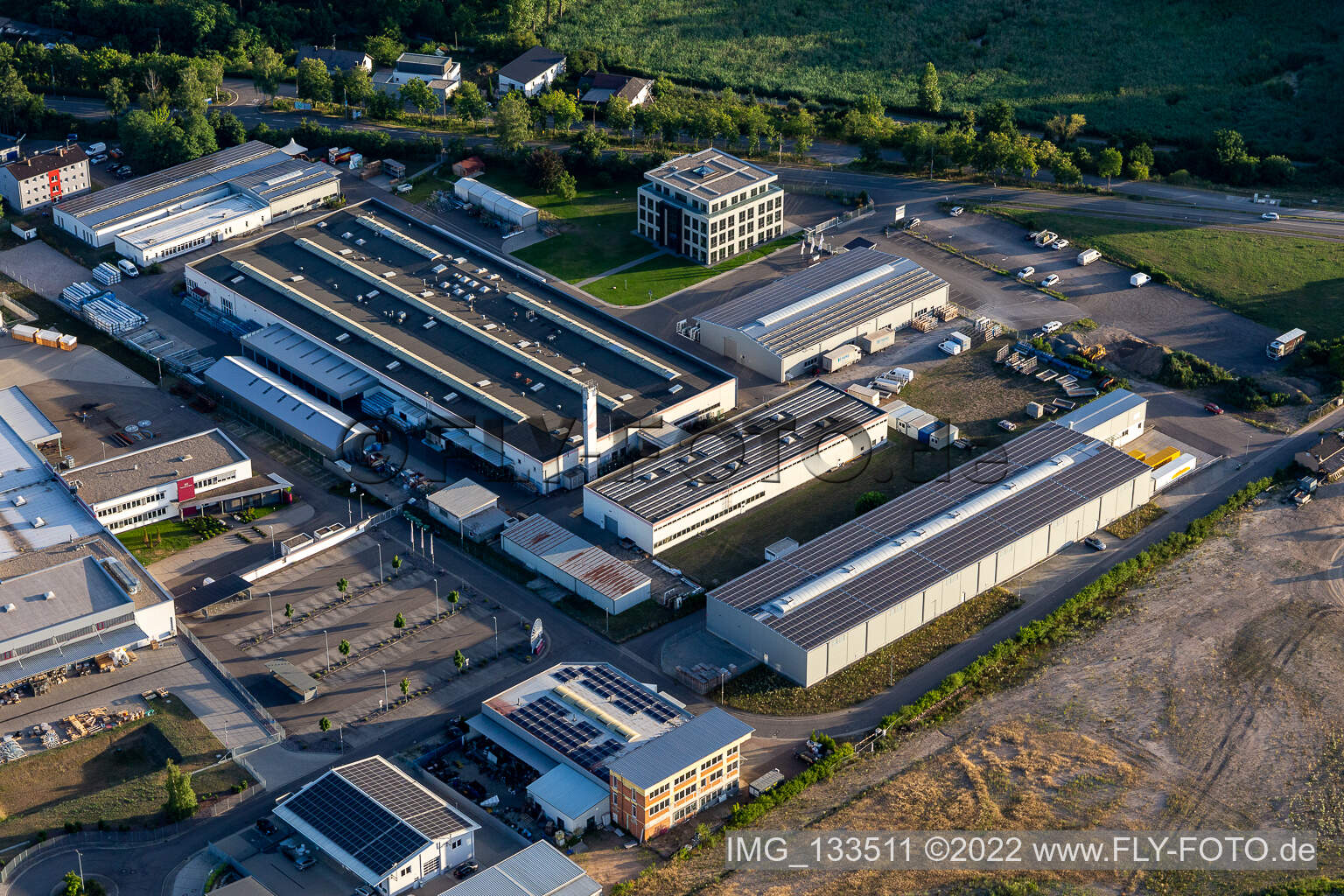 Aerial photograpy of Siemensstrasse industrial area with Hartmann & König Stromzuführungs AG and Tombor GmbH in the district Neudorf in Graben-Neudorf in the state Baden-Wuerttemberg, Germany