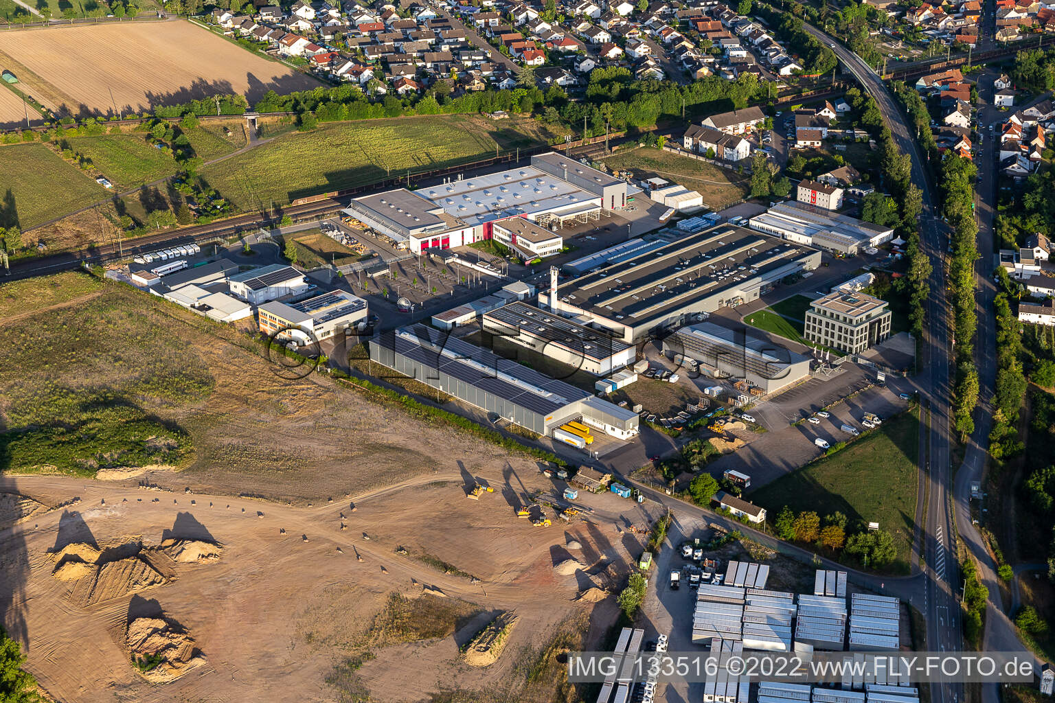 Oblique view of Siemensstrasse industrial area with Hartmann & König Stromzuführungs AG and Tombor GmbH in the district Neudorf in Graben-Neudorf in the state Baden-Wuerttemberg, Germany