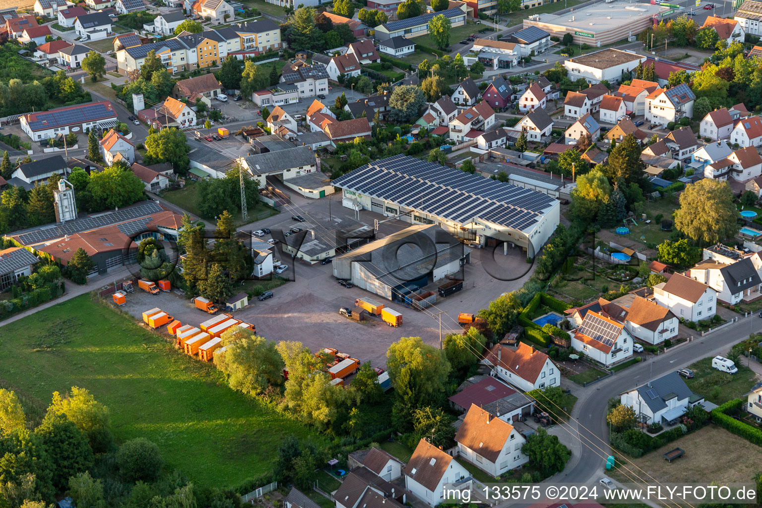 Aerial view of Kasper Wohndesign-Outlet GmbH in the district Niederlustadt in Lustadt in the state Rhineland-Palatinate, Germany