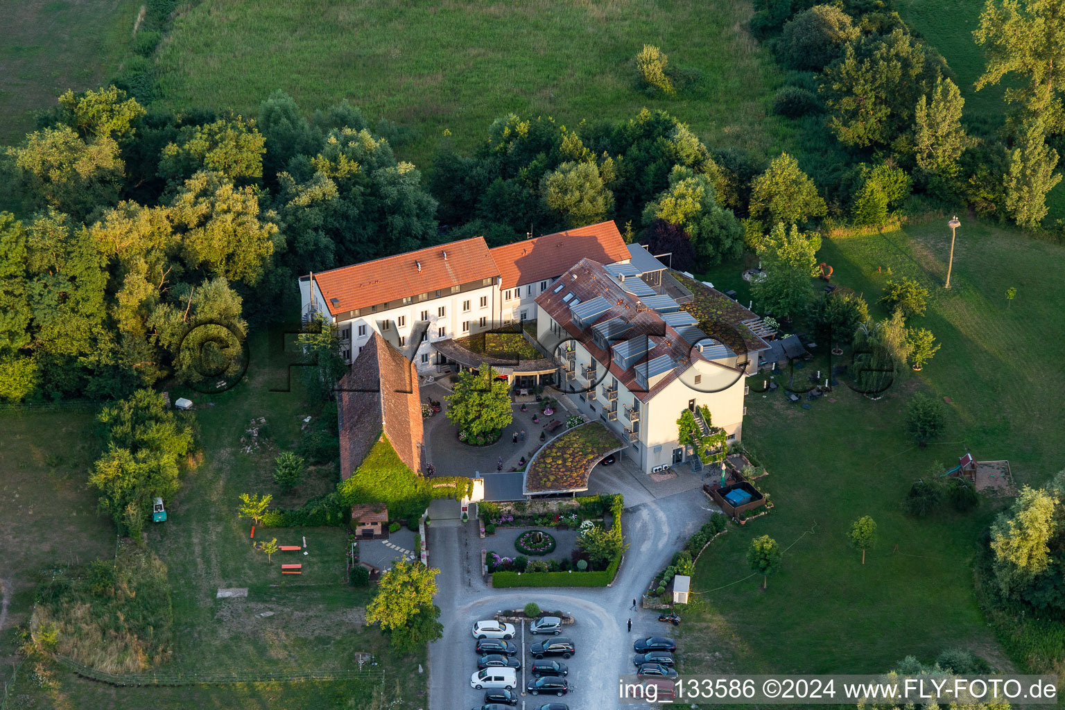 Hotel Zeiskamer Mühle in Zeiskam in the state Rhineland-Palatinate, Germany from above