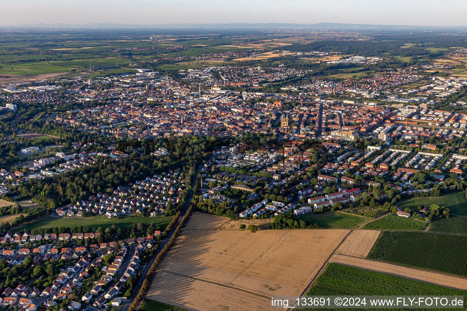 Wollmesheimer Straße in Landau in der Pfalz in the state Rhineland-Palatinate, Germany