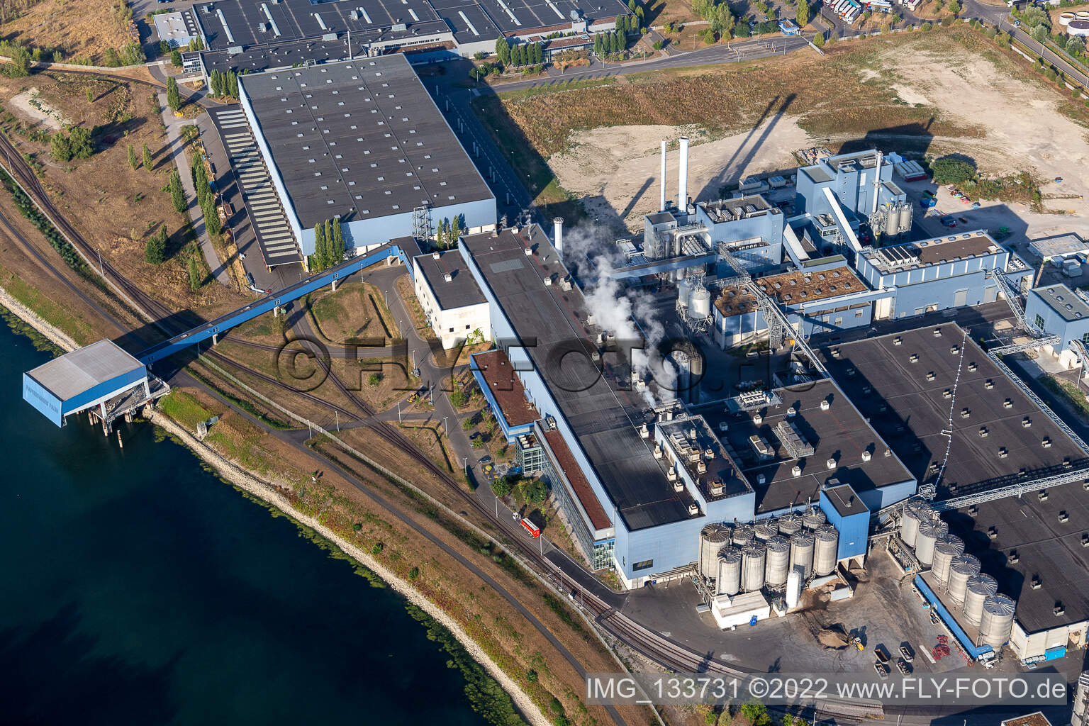 Aerial view of Papierfabrik Palm GmbH & Co. KG | Plant Wörth am Rhein in Wörth am Rhein in the state Rhineland-Palatinate, Germany