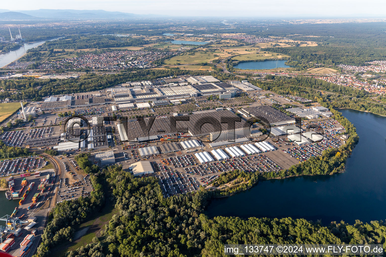 Daimler Truck AG, Mercedes-Benz plant in Wörth in Wörth am Rhein in the state Rhineland-Palatinate, Germany