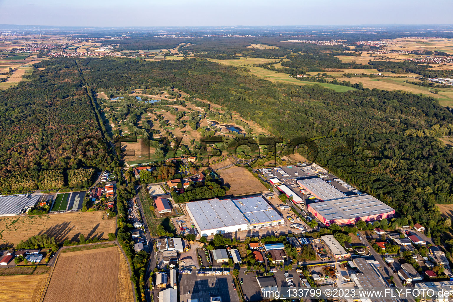 Bird's eye view of Golf course Landgut Dreihof - GOLF absolute in the district Dreihof in Essingen in the state Rhineland-Palatinate, Germany