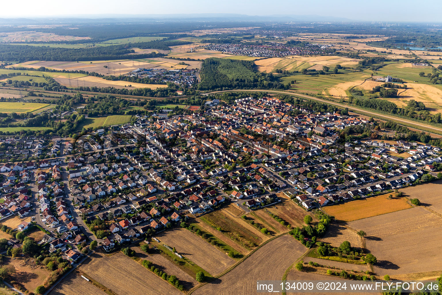 Oblique view of From the north in the district Rußheim in Dettenheim in the state Baden-Wuerttemberg, Germany