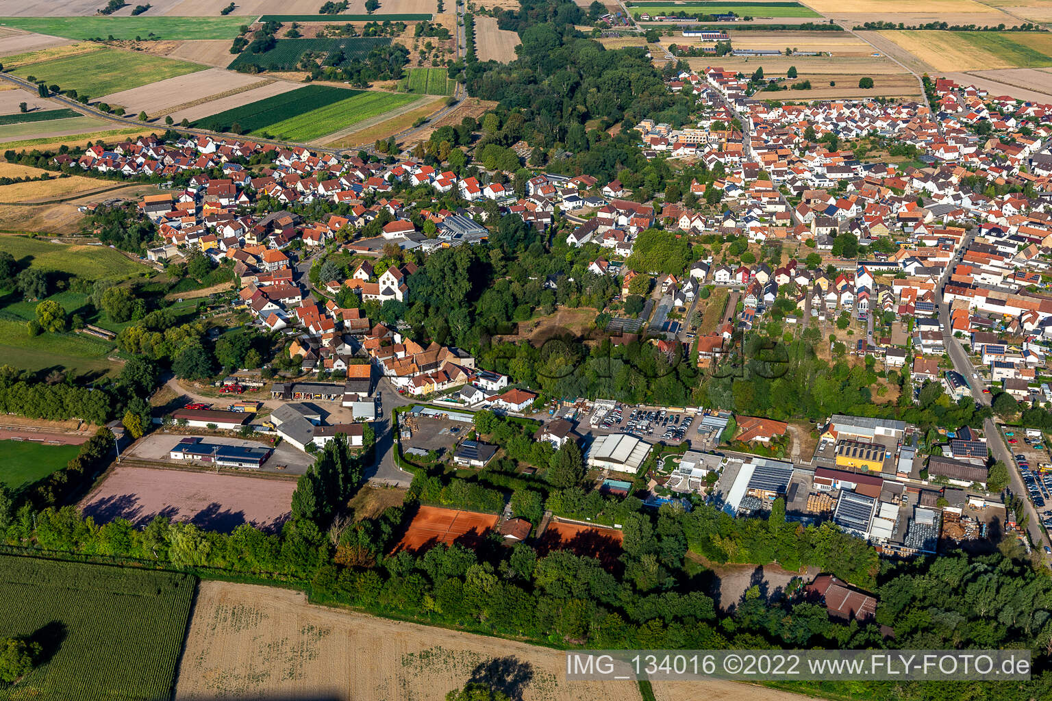 Hördt in the state Rhineland-Palatinate, Germany seen from above