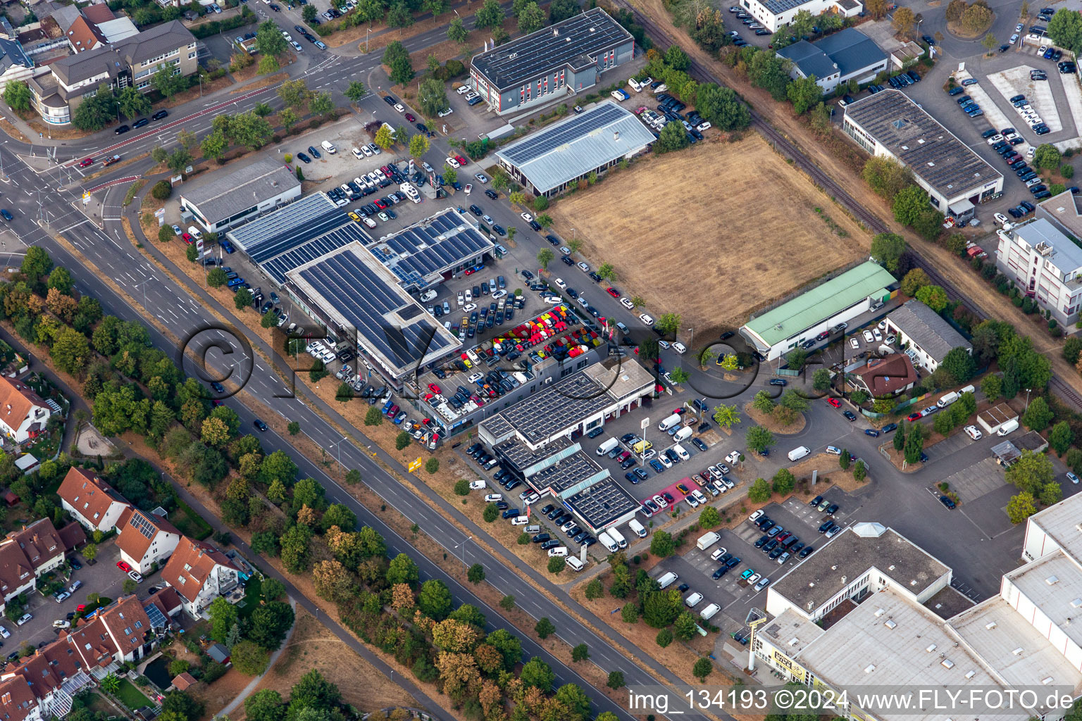 Streit Autohandels GmbH, Autohaus Kuhn GmbH in the district Nordweststadt in Karlsruhe in the state Baden-Wuerttemberg, Germany