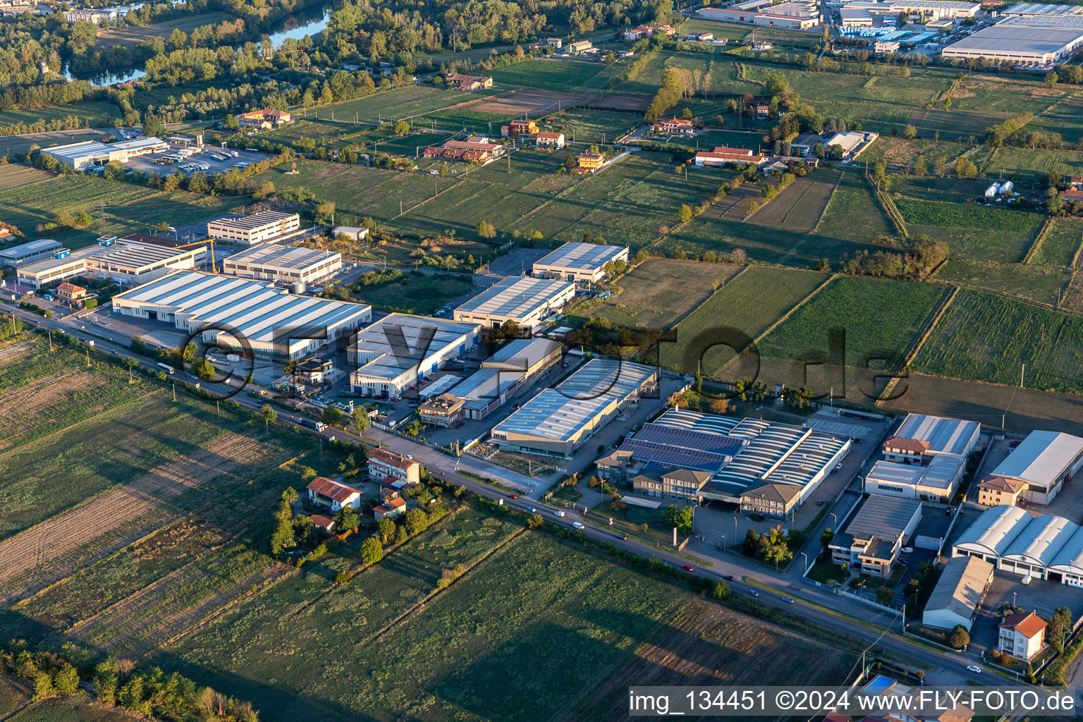 Bracchi srl Transports & Logistics Warehouse in the district Venezia-Fermi in Fara Gera d’Adda in the state Bergamo, Italy