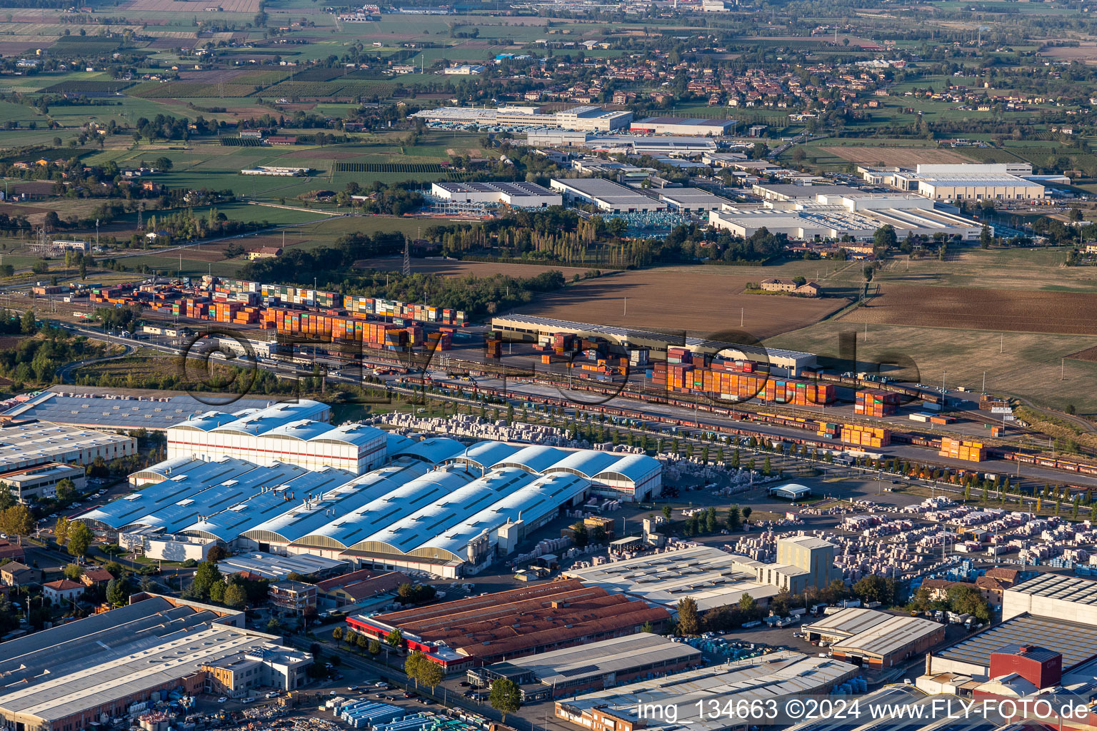 Warehouse in Dinazzano