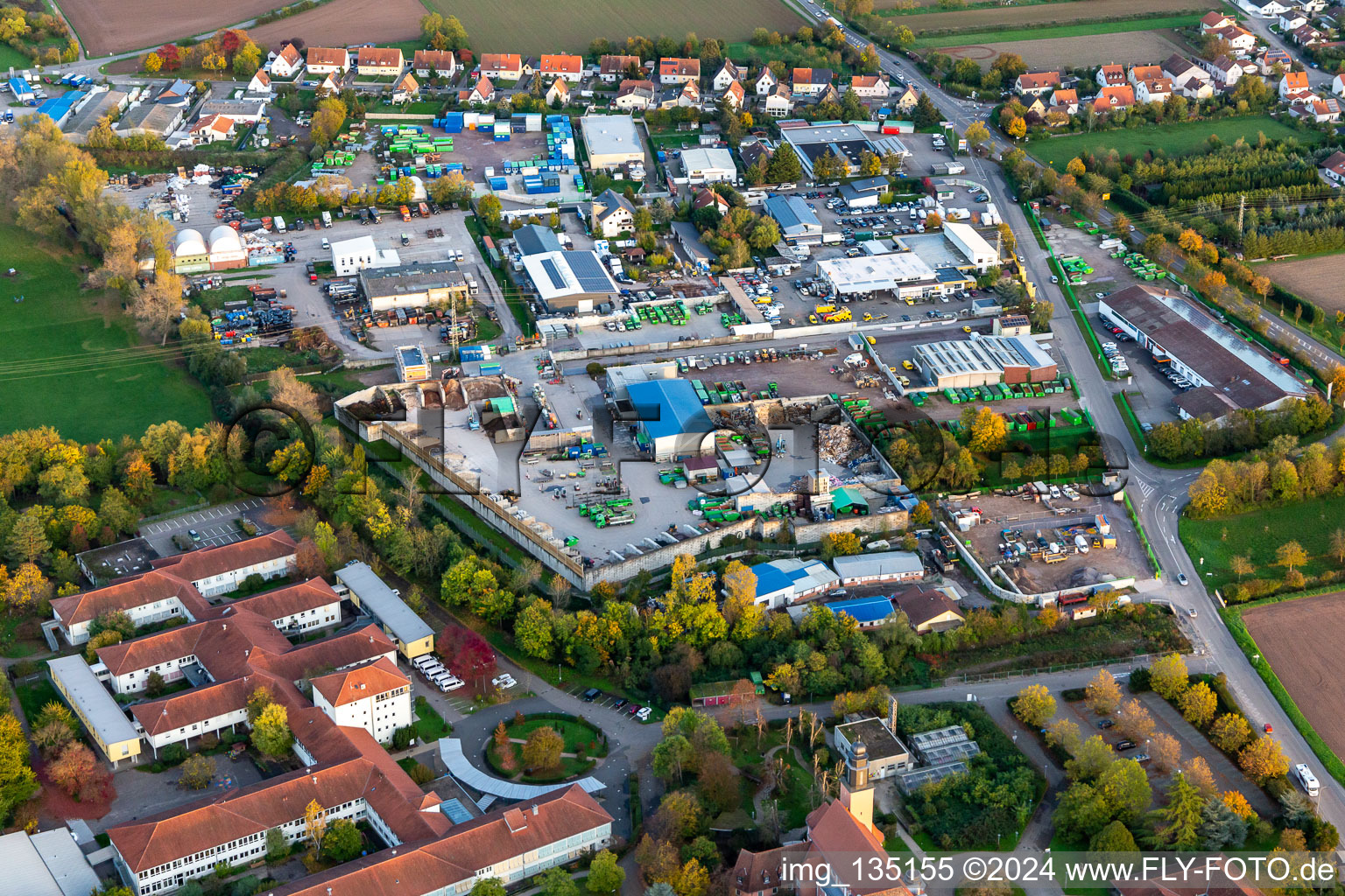 Kleiner Sand commercial area with Süd-Müll GmbH & Co. KG for waste transport and hazardous waste disposal, Landauer recycling center in Landau in der Pfalz in the state Rhineland-Palatinate, Germany