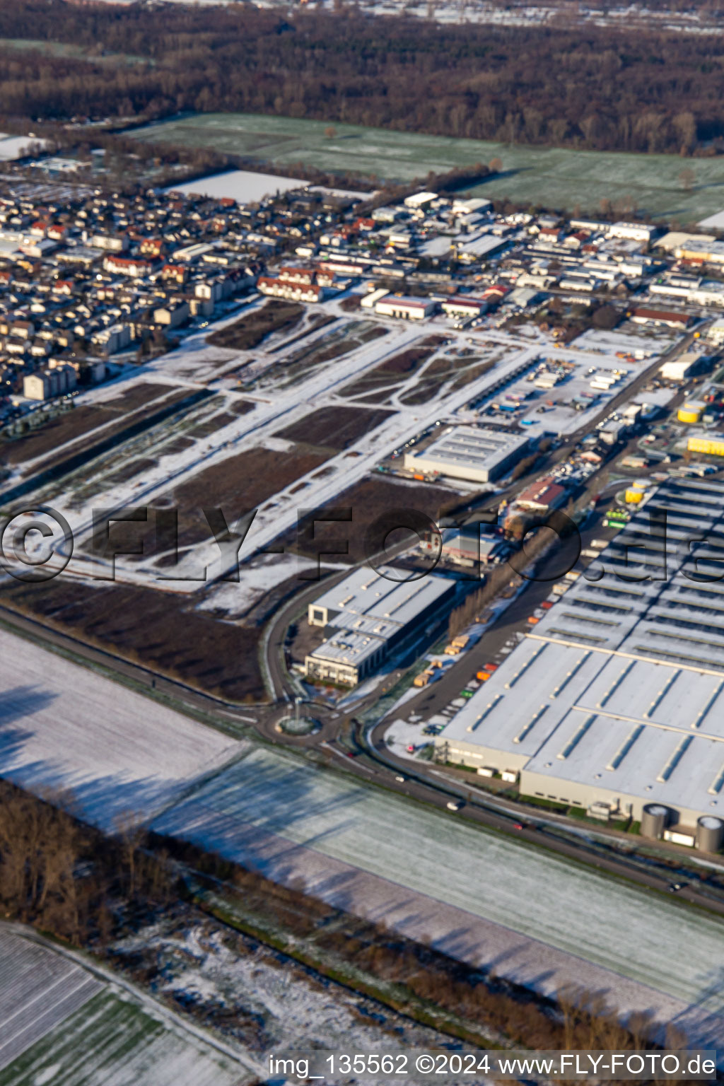 Aerial photograpy of Interpark industrial area in winter with snow in the district Offenbach in Offenbach an der Queich in the state Rhineland-Palatinate, Germany