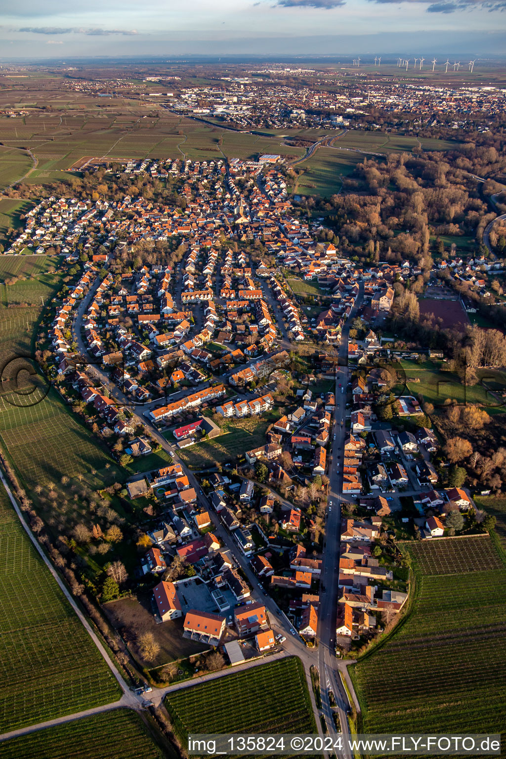 Aerial view of From the west /city/pages/place/pages in the district Godramstein in Landau in der Pfalz in the state Rhineland-Palatinate, Germany