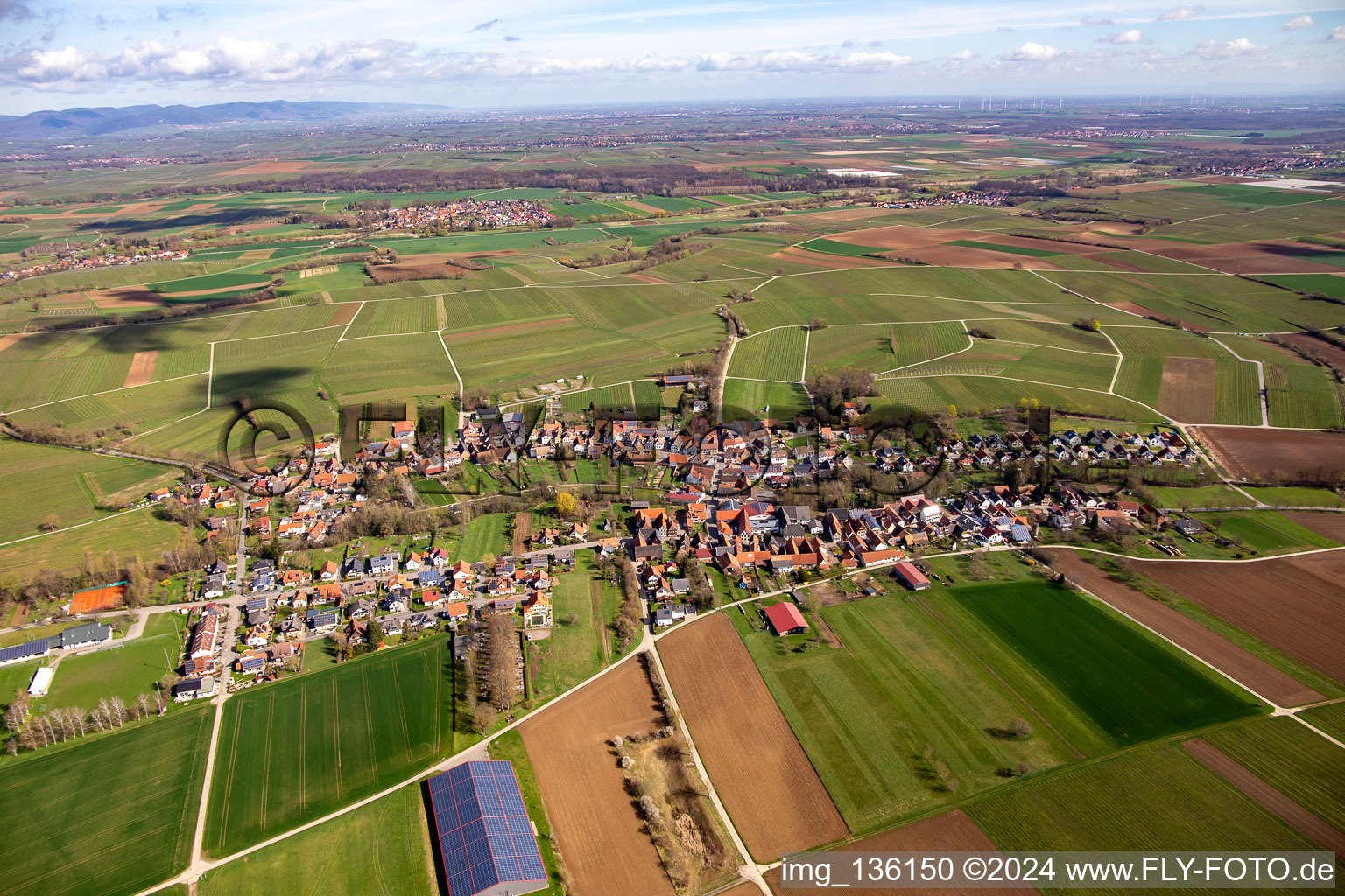 From the south in Dierbach in the state Rhineland-Palatinate, Germany