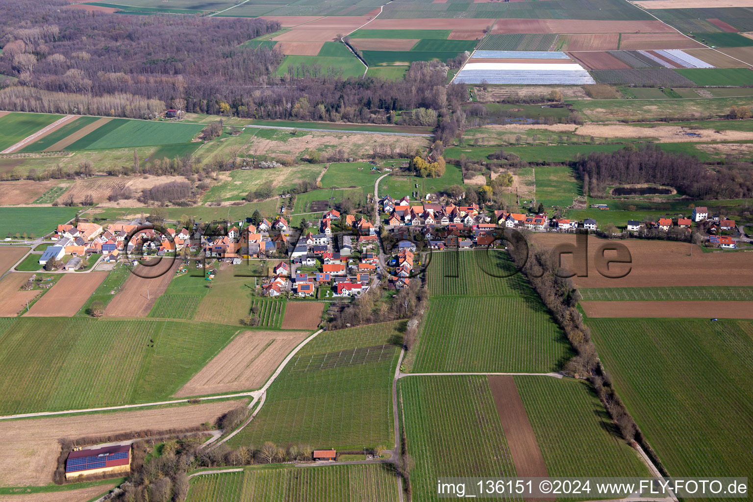 From the south in Hergersweiler in the state Rhineland-Palatinate, Germany