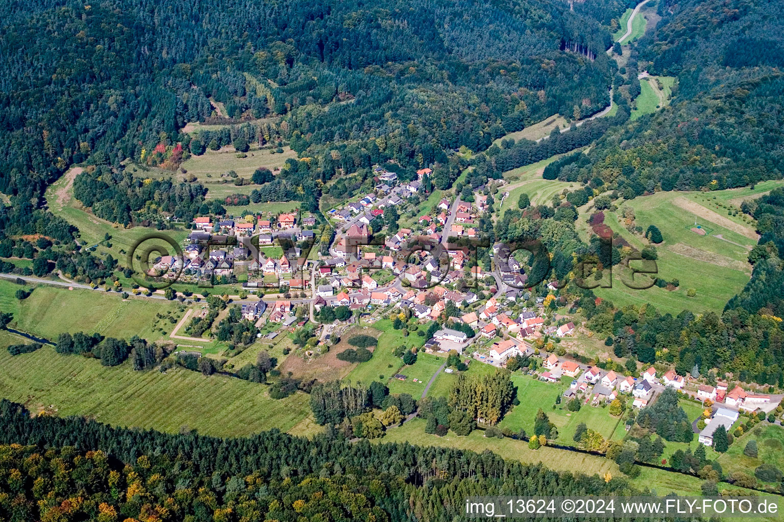 Oblique view of Niederschlettenbach in the state Rhineland-Palatinate, Germany