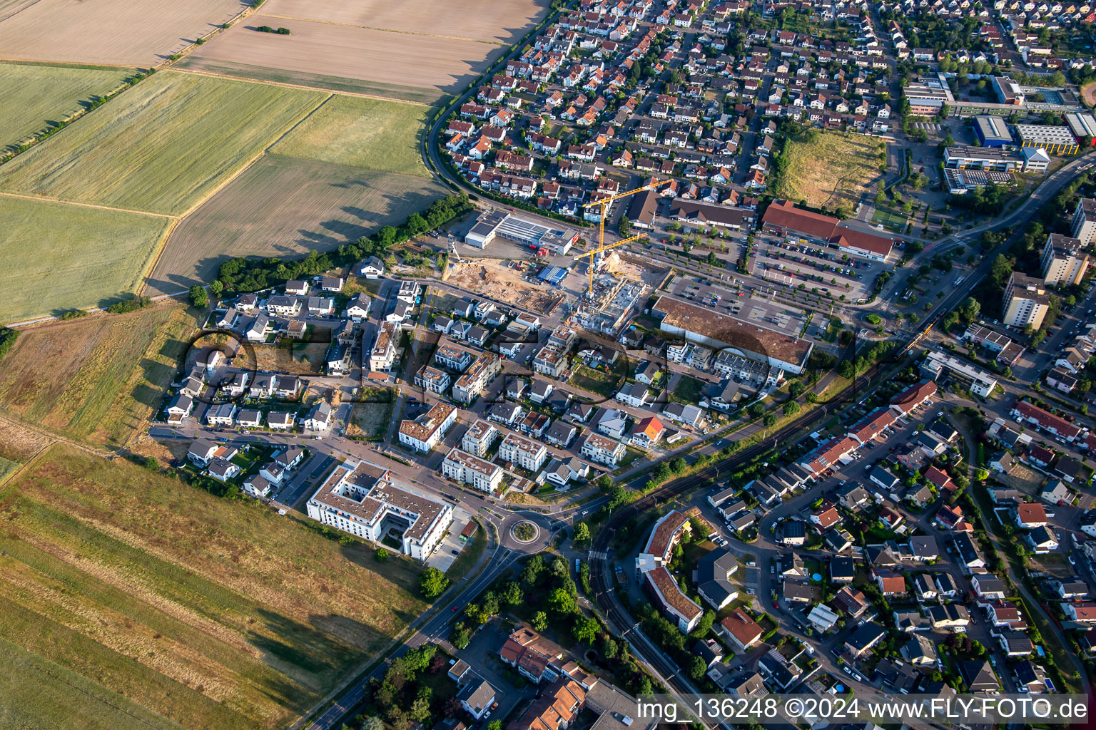 Aerial view of New development area Am Benden in the district Hochstetten in Linkenheim-Hochstetten in the state Baden-Wuerttemberg, Germany