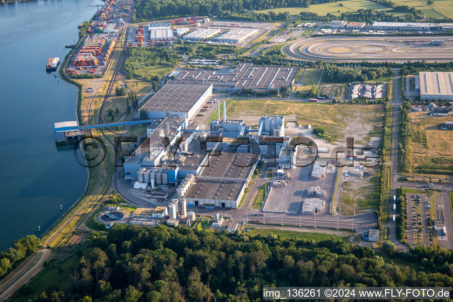 Papierfabrik Palm GmbH & Co. KG | Plant Wörth am Rhein in Wörth am Rhein in the state Rhineland-Palatinate, Germany out of the air