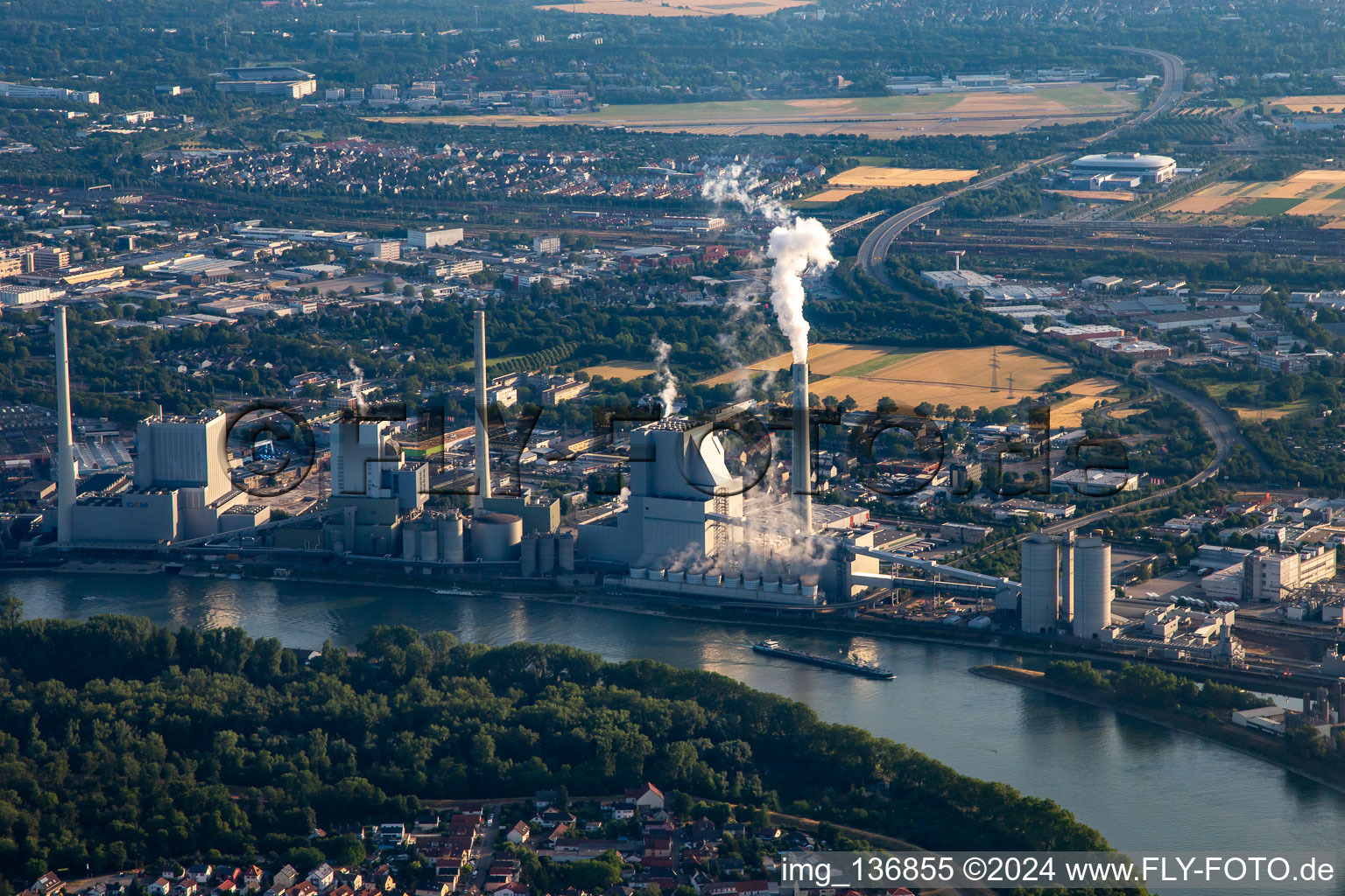 Large power plant Mannheim GKM from south in the district Neckarau in Mannheim in the state Baden-Wuerttemberg, Germany