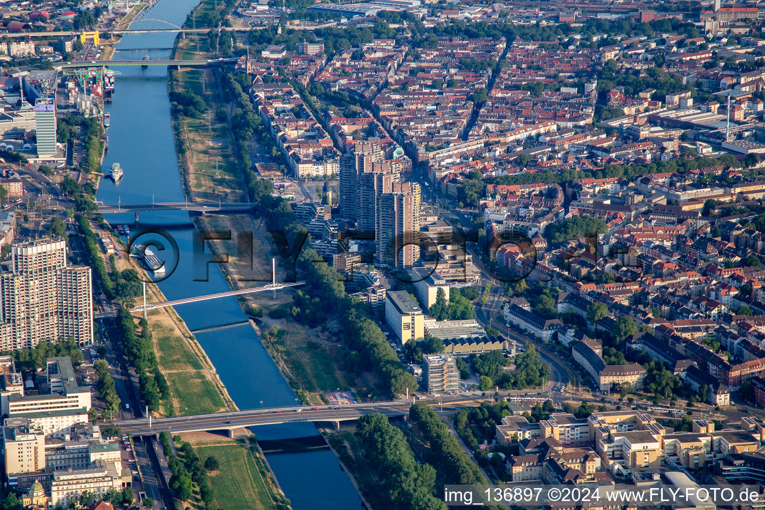 Neckar bank north with Ebertbrücke, Collini-Steg and Kurpfalzbrücke in the district Neckarstadt-Ost in Mannheim in the state Baden-Wuerttemberg, Germany