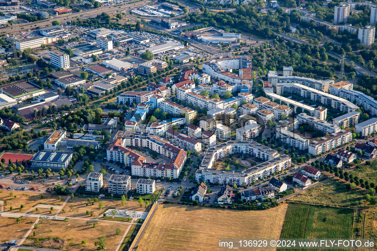 Aerial view of Ida-Dehmel-Ring in the district Käfertal in Mannheim in the state Baden-Wuerttemberg, Germany