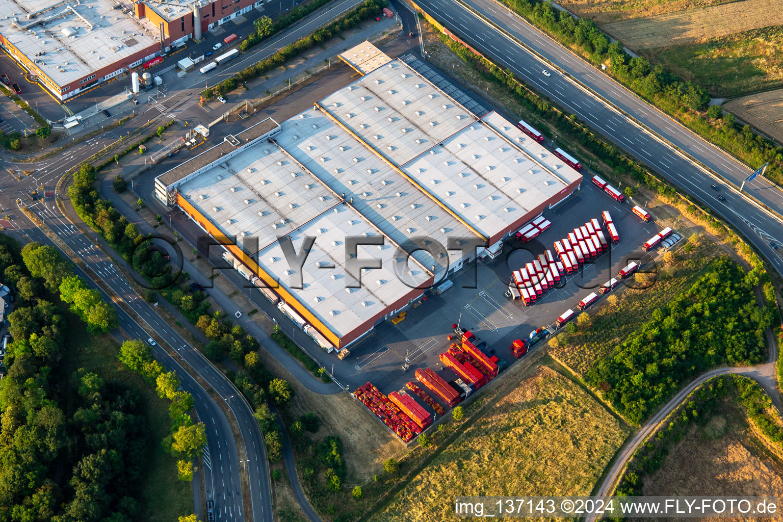 Aerial view of Coca-Cola Europacific Partners Deutschland GmbH, location Mannheim in the district Vogelstang in Mannheim in the state Baden-Wuerttemberg, Germany