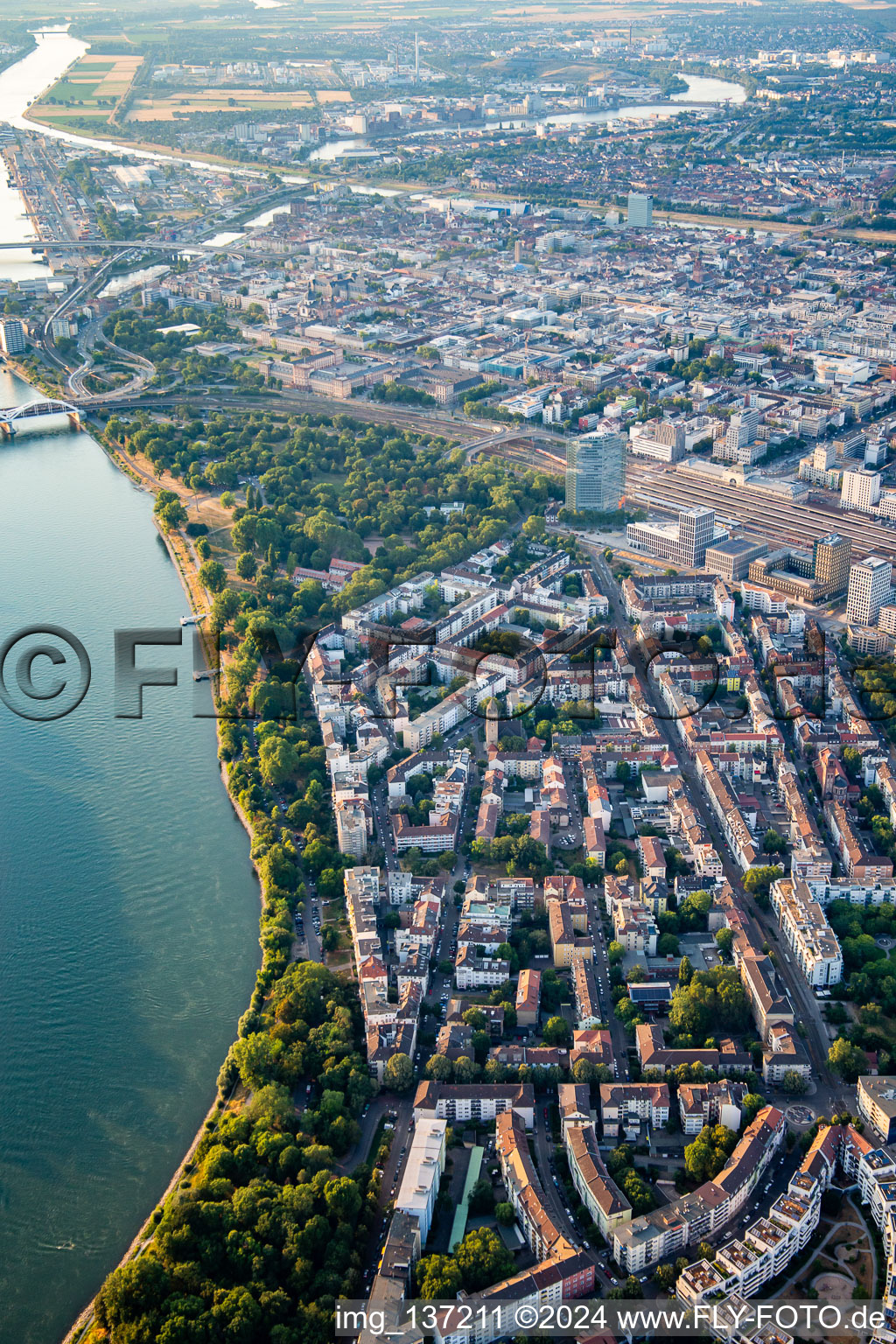 Oblique view of Stephanienufer in the district Lindenhof in Mannheim in the state Baden-Wuerttemberg, Germany