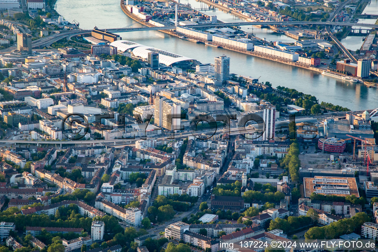 Elevated road B37 to Konrad Adenauer Bridge in the district Süd in Ludwigshafen am Rhein in the state Rhineland-Palatinate, Germany