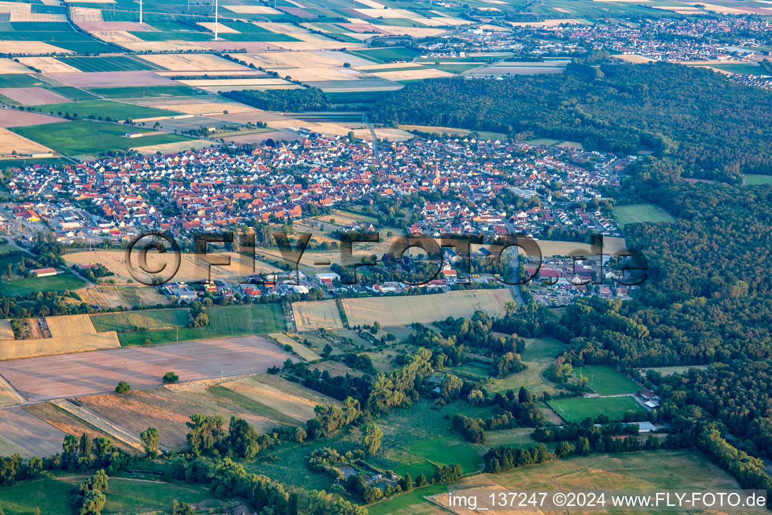 From the north in Harthausen in the state Rhineland-Palatinate, Germany