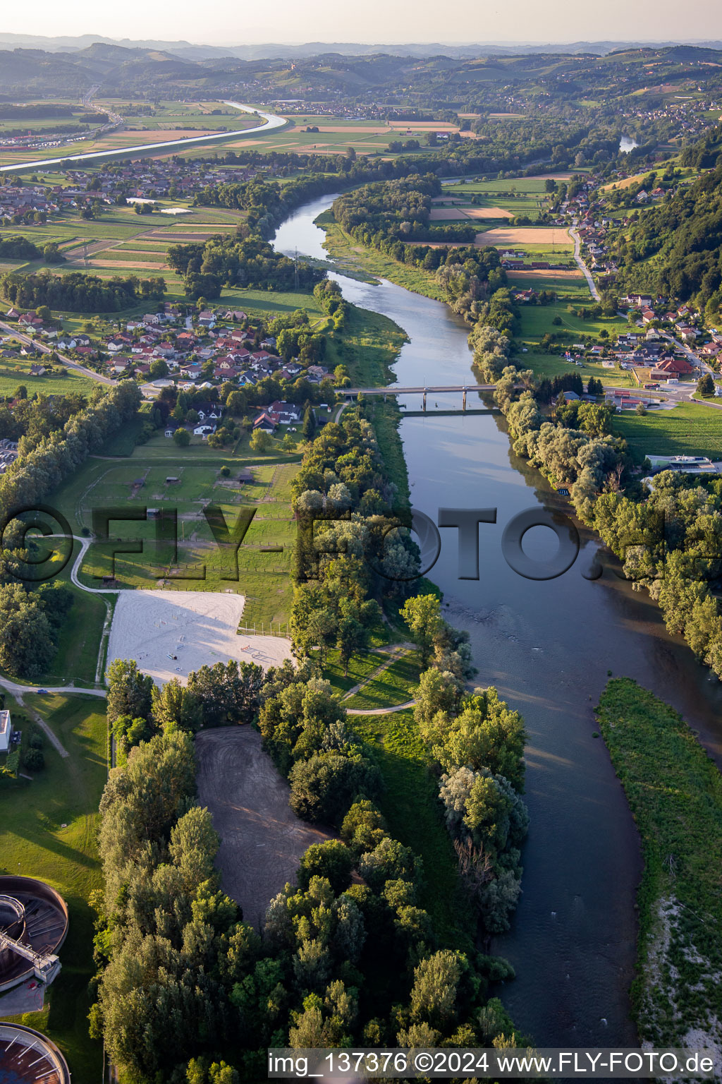 The Drava from the south in Maribor in the state Slovenia, Slovenia