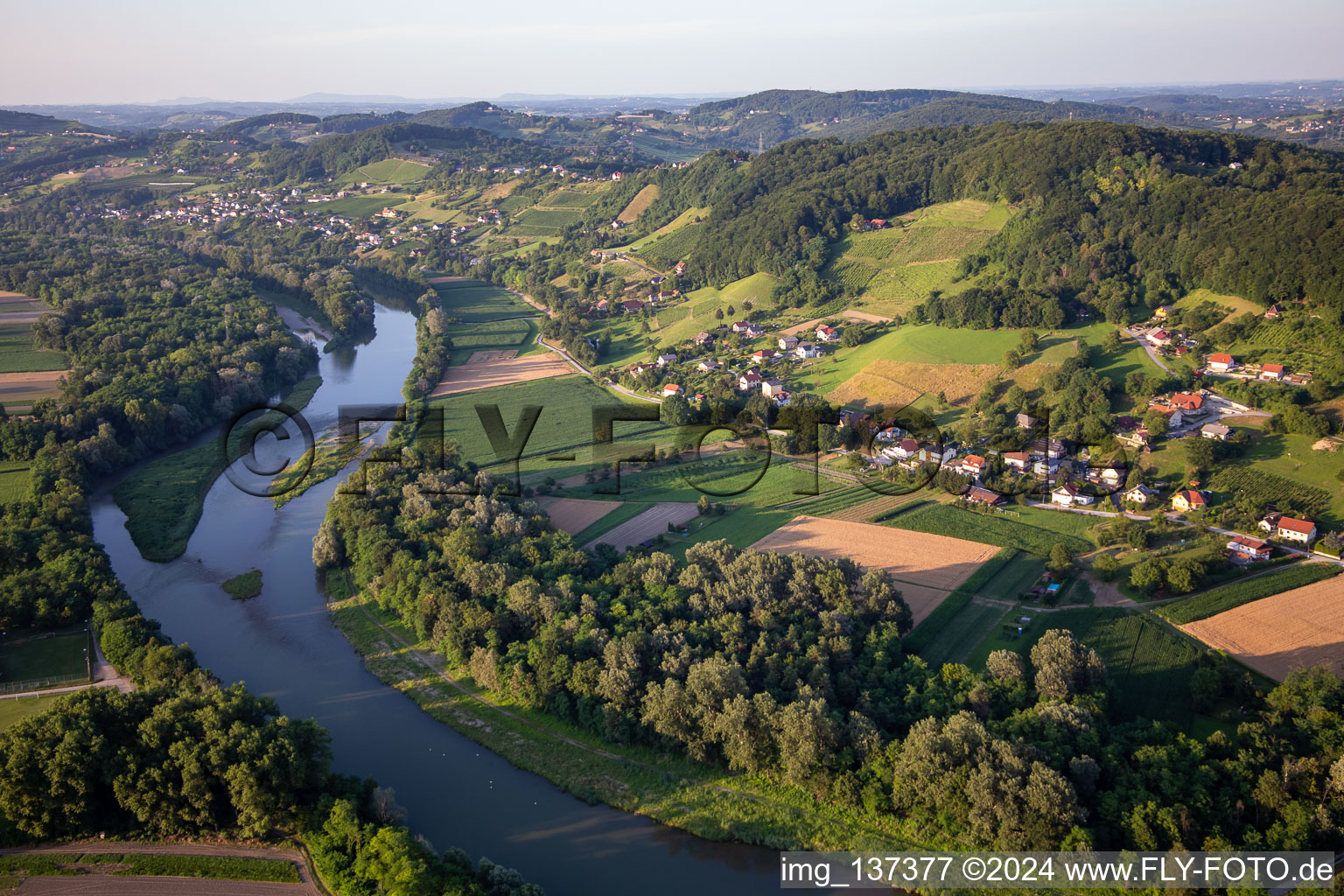 The Drava from the south in Duplek in the state Slovenia, Slovenia