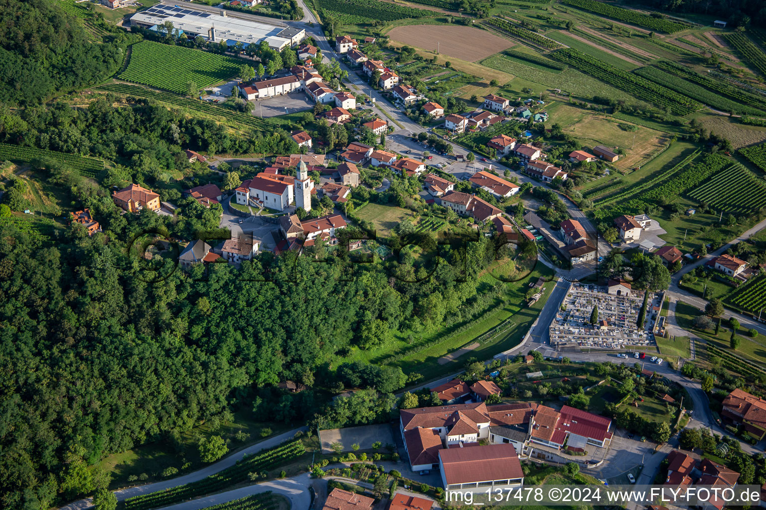 Cemetery and church Župnijska cerkev sv. Urha in the district Branik in Nova Gorica in the state Slovenia, Slovenia