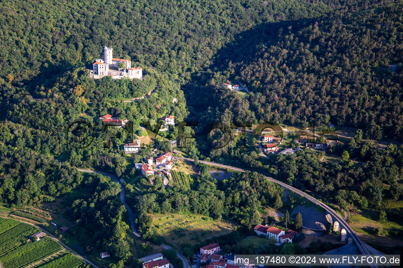 Castle / Grad Rihemberk in Nova Gorica in the state Slovenia, Slovenia