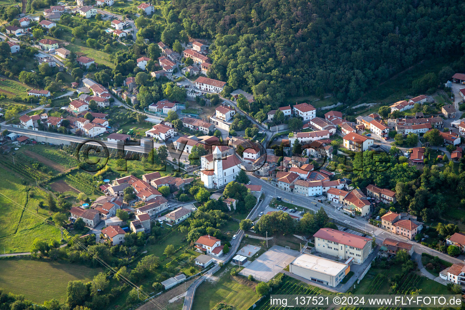 Kiche Župnijska cerkev sv. Vida in Ajdovščina in the state Slovenia, Slovenia