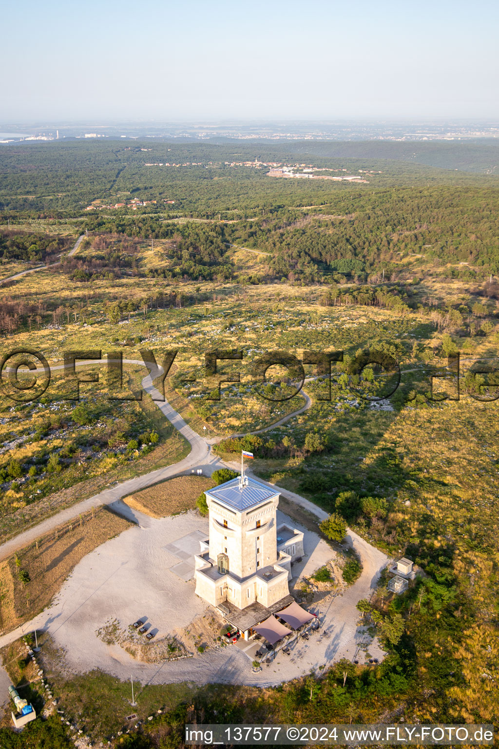 Cerje watchtower on the hills / Drevored hvaležnosti in Miren-Kostanjevica in the state Slovenia, Slovenia seen from above