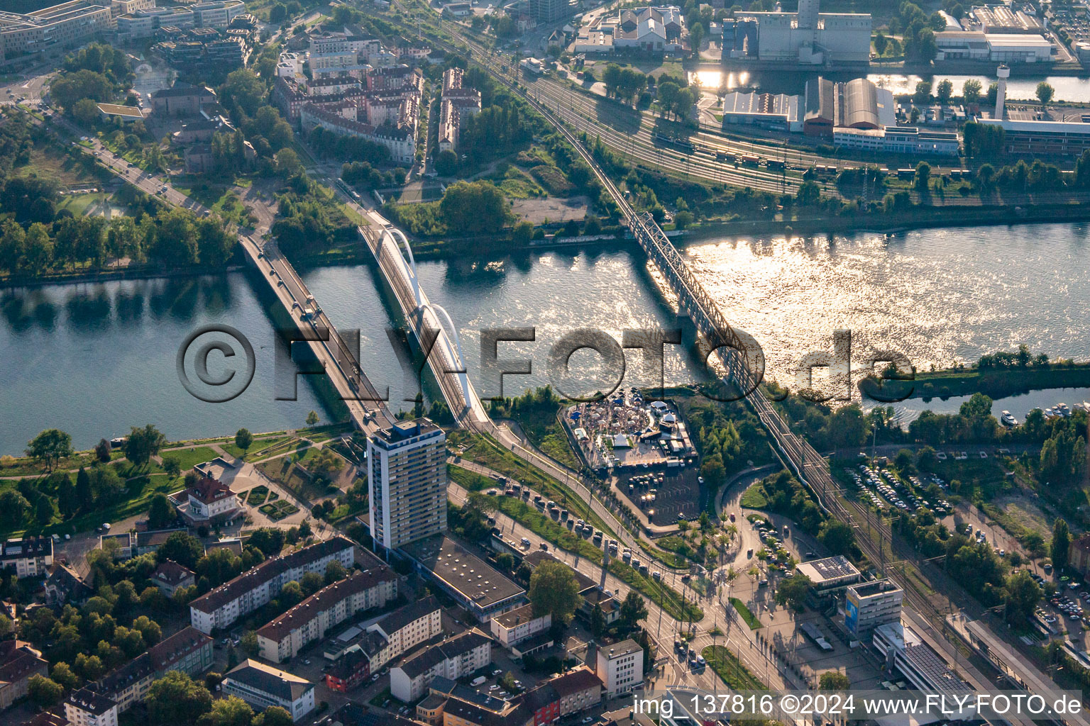 Europa Bridge, Beatus-Rhenanus Bridge and railway bridge over the Rhine to Strasbourg in Kehl in the state Baden-Wuerttemberg, Germany