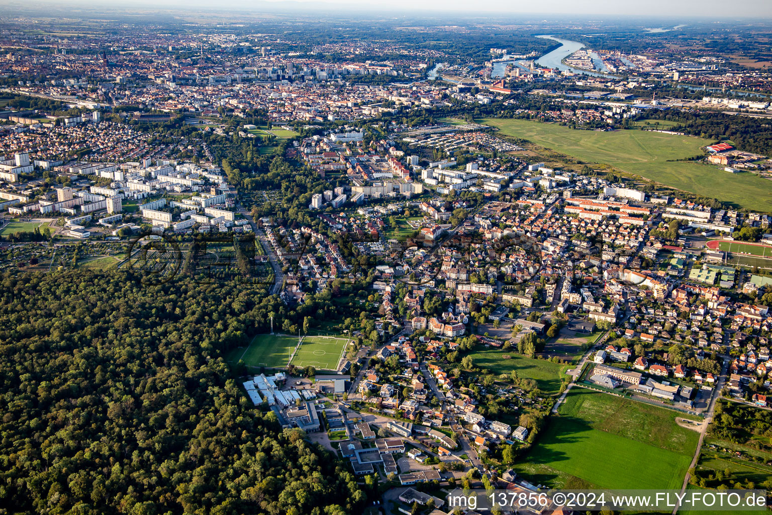 Fc Stockfeld Colombes in the district Stockfeld Ouest in Straßburg in the state Bas-Rhin, France