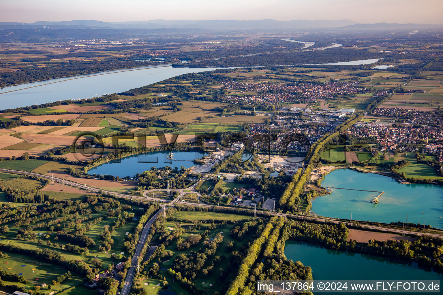 Étang Schaffner, lakes near Eschau and Canal du Rhône au Rhin in Illkirch-Graffenstaden in the state Bas-Rhin, France