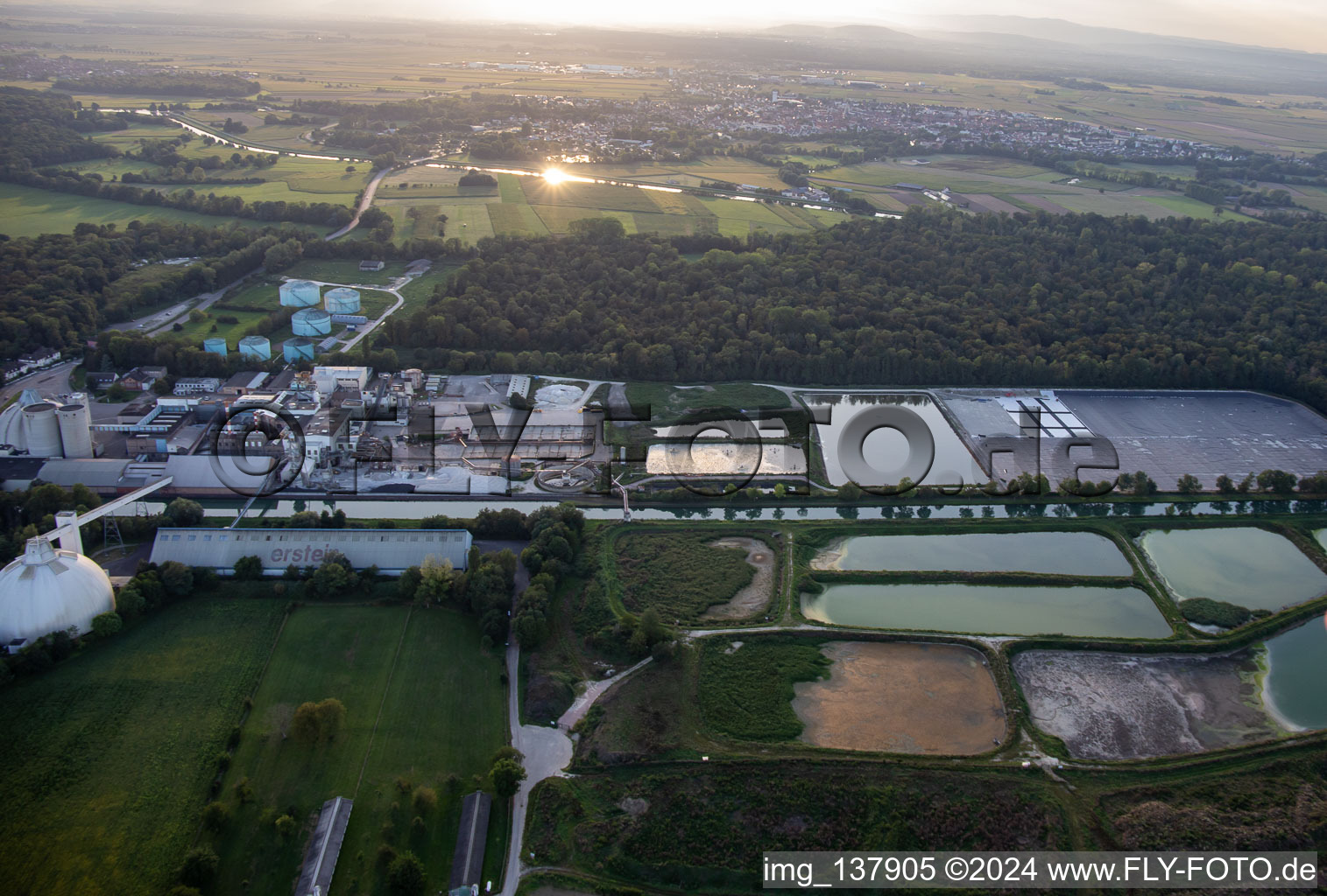 Sucrerie d'ERSTEIN / Cristal Union in Erstein in the state Bas-Rhin, France seen from above