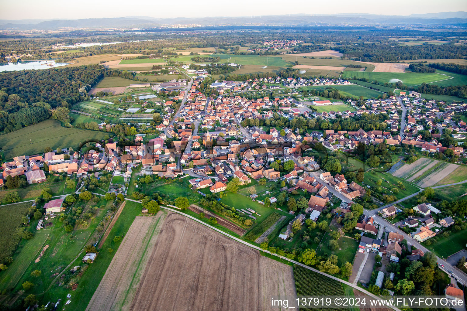 Obenheim in the state Bas-Rhin, France seen from above