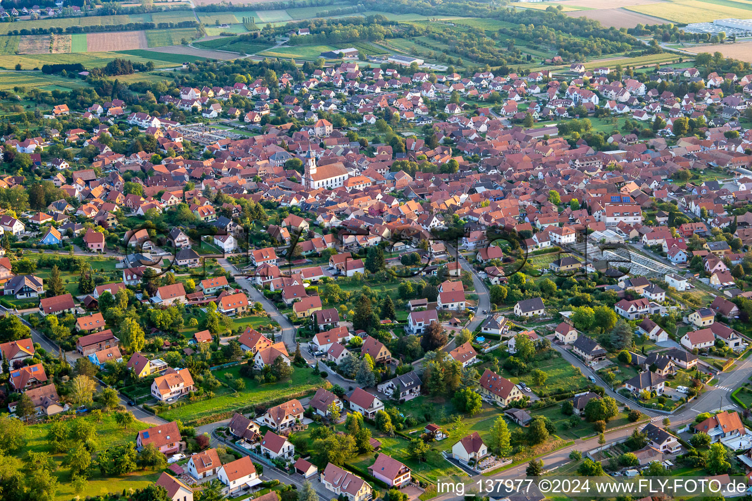 From the southwest in Bischoffsheim in the state Bas-Rhin, France