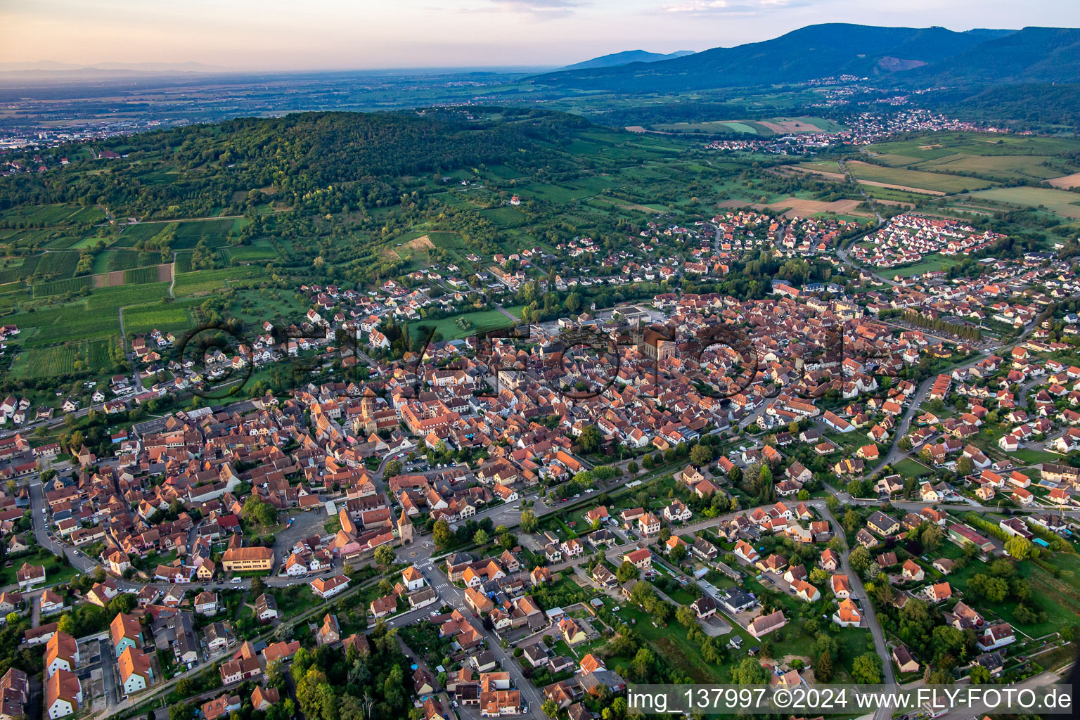 From the north in Rosheim in the state Bas-Rhin, France