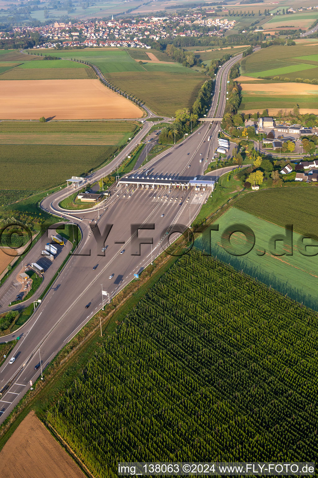 Motorway toll station A4 Hochfelden Sanef Service in Schwindratzheim in the state Bas-Rhin, France from above